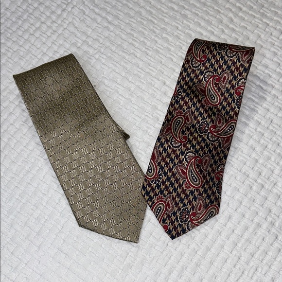 Pierre Cardin Other - Pierre Cardin Gold and Red Paisley Tie Set